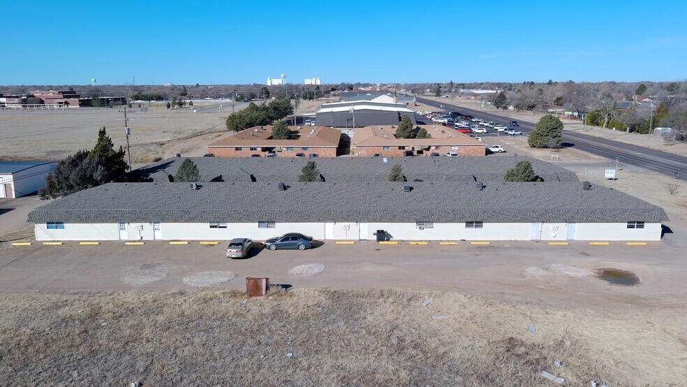 More Photos Of 1725 E 1st St, Dumas Multifamily For Sale