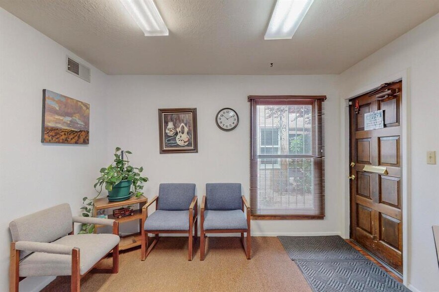 More Photos Of 1482 S Saint Francis Dr, Santa Fe Office For Sale