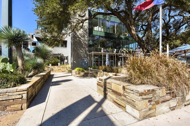 More Photos Of 1400 S Congress Ave, Austin Office For Lease