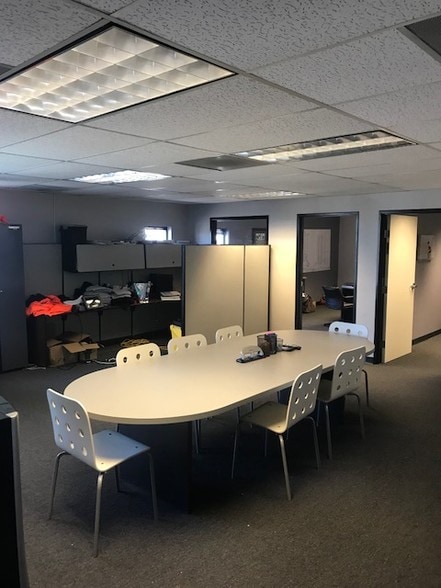 More Photos Of 3700 N Industry Ave, Lakewood Research And Development For Lease