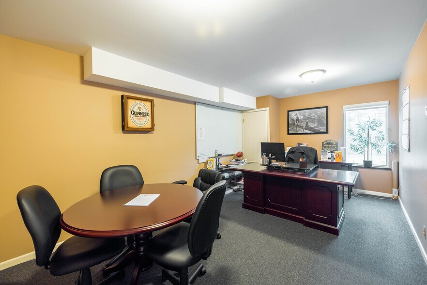 More Photos Of 1520 S Lapeer Rd, Lake Orion Office For Lease