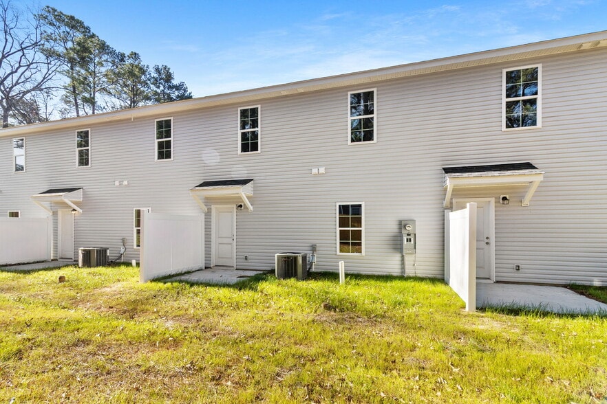 More Photos Of , Fayetteville Multifamily For Sale