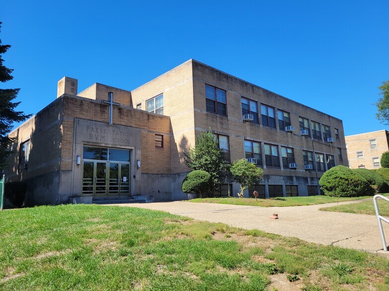 More Photos Of 230 Haverford Rd, Wynnewood Schools For Lease