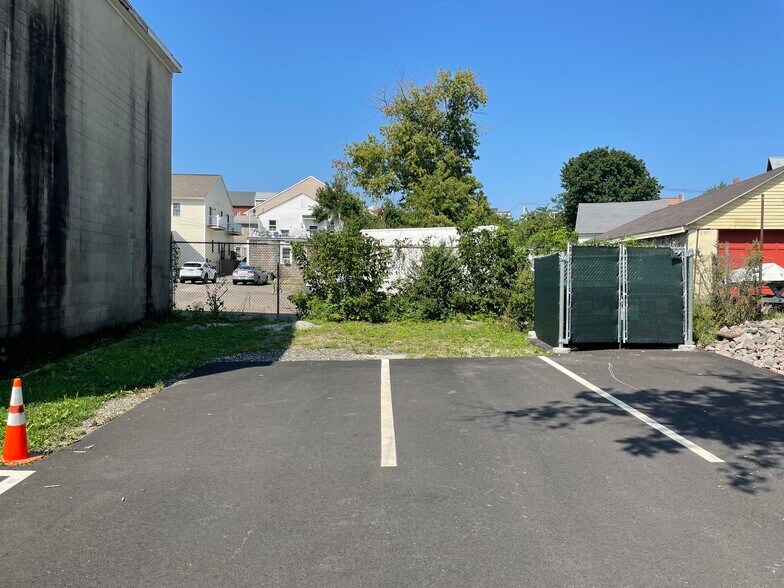 More Photos Of 100 Central St, Milford Warehouse For Lease