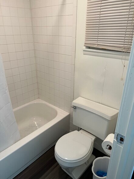 More Photos Of 112 N River Dr, Jarvisburg Hotel For Sale