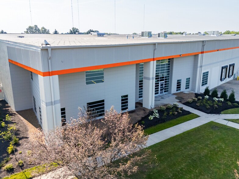 More Photos Of 3400 Southpark Pl, Grove City Warehouse For Lease