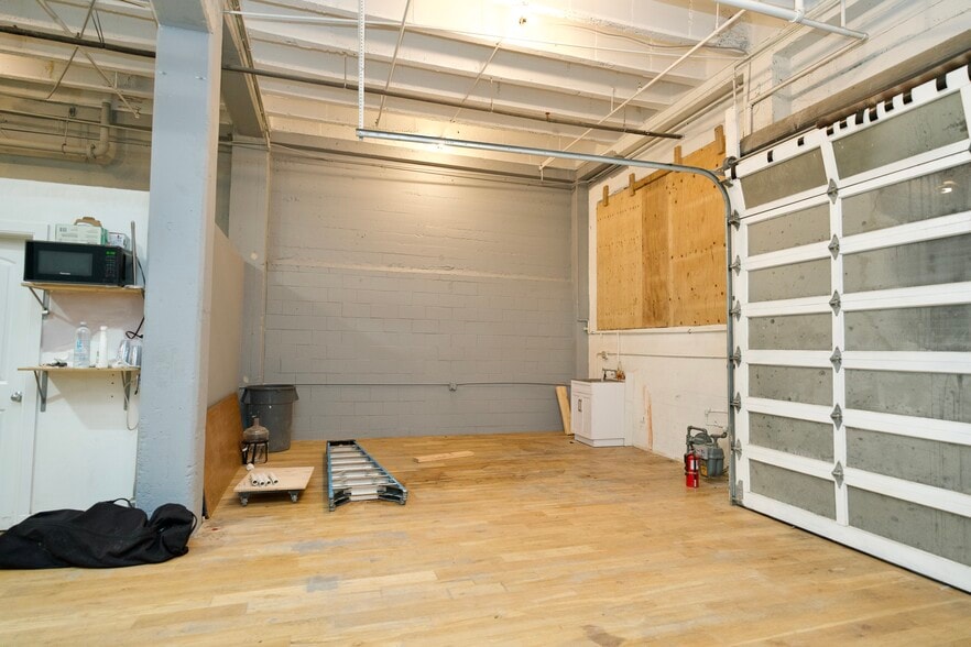 More Photos Of 19 Heron St, San Francisco Warehouse For Lease