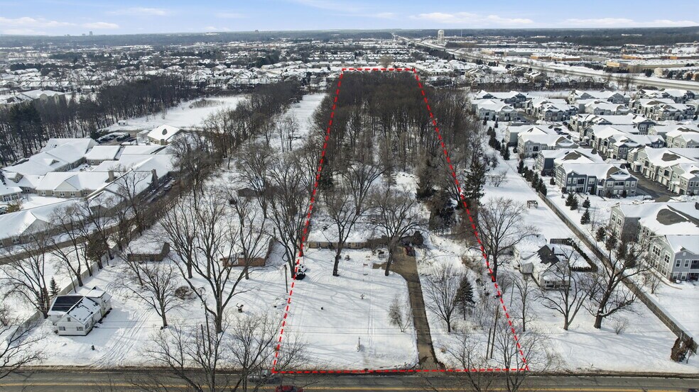 More Photos Of 6005 N Fir Rd, Granger Office For Sale