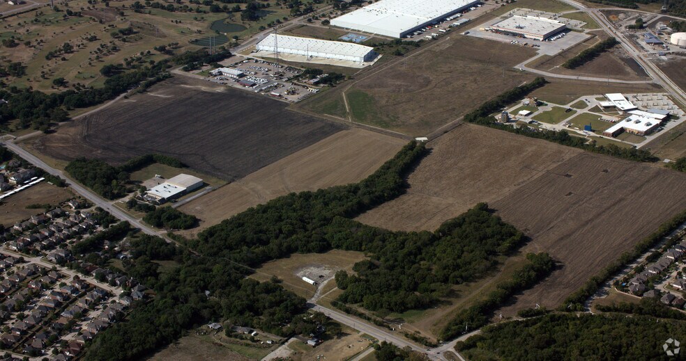 More Photos Of 3601 N McDonald St, McKinney Warehouse For Lease