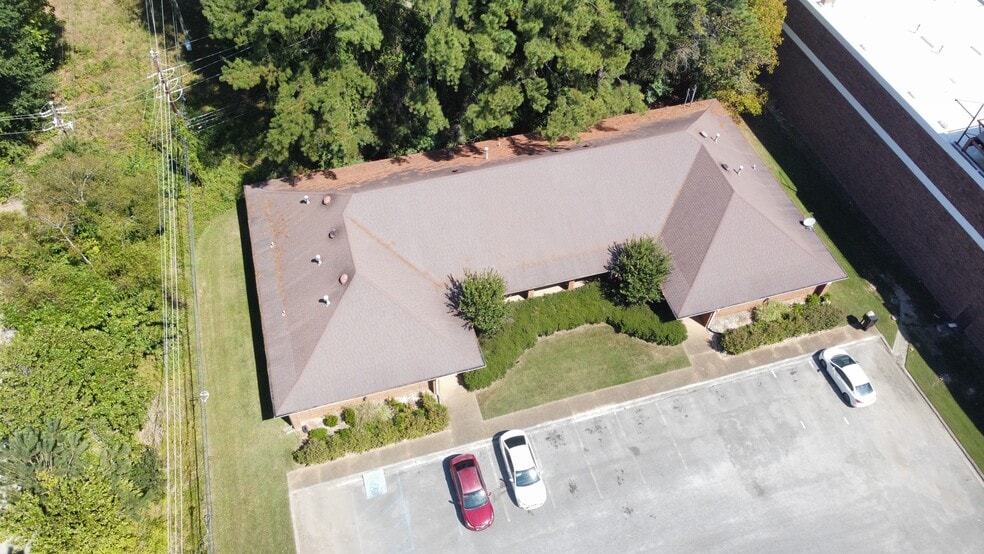 More Photos Of 2068 Valleydale Rd, Birmingham Medical For Lease