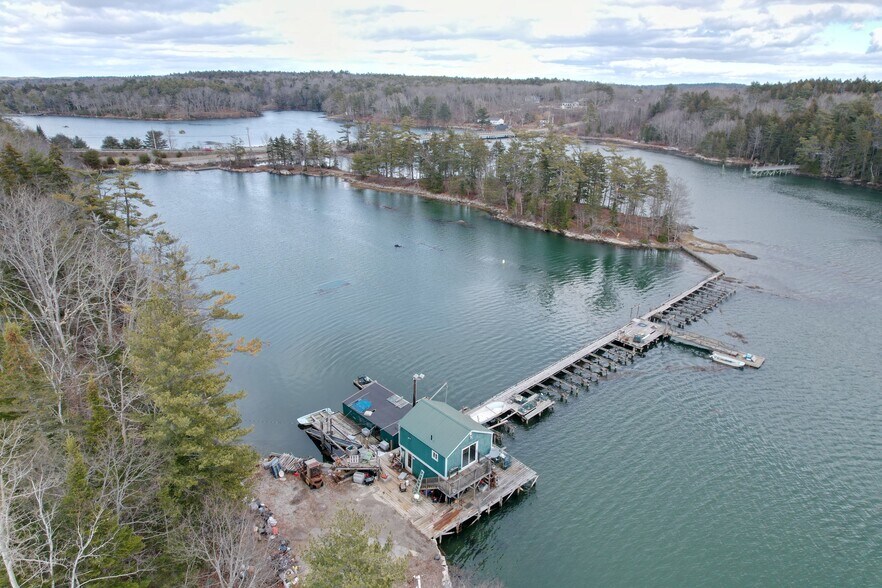 More Photos Of 37 Knickerkane Rd, Boothbay Marina For Sale