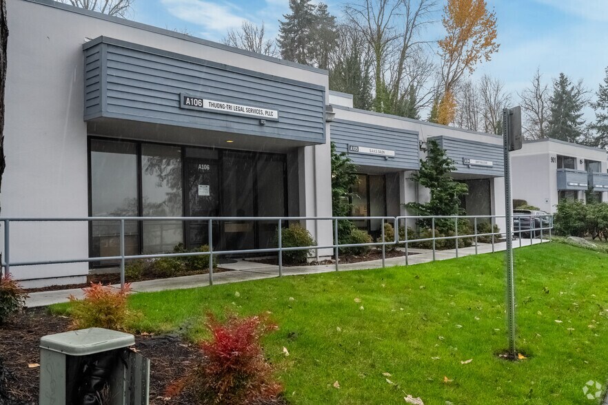 More Photos Of 901 Rainier Ave N, Renton Unknown For Lease
