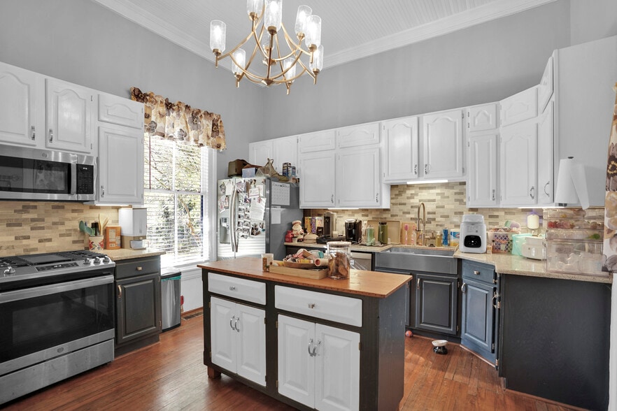 More Photos Of 115 N Magnolia St, Raeford Office Residential For Sale