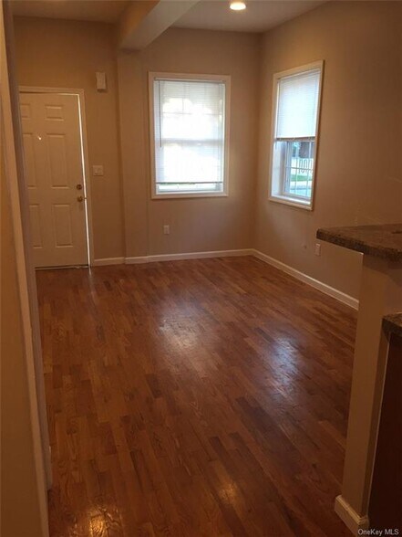More Photos Of 10 Burnside Ave, Congers Apartments For Sale