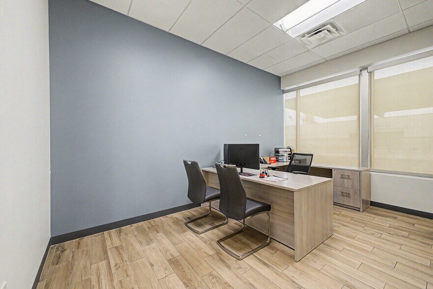 More Photos Of 230 N 48th Ave, Phoenix Manufacturing For Lease
