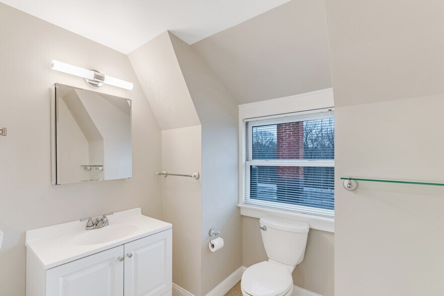 More Photos Of 524 Plymouth Rd, Gwynedd Valley Office Residential For Sale