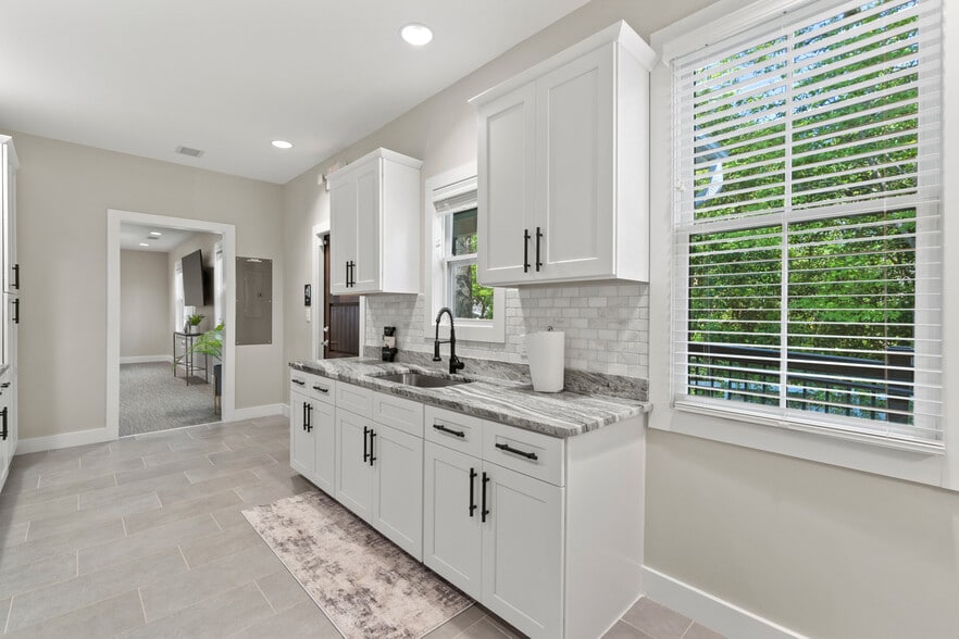 More Photos Of 135 Confederate St, Fort Mill Office Residential For Lease