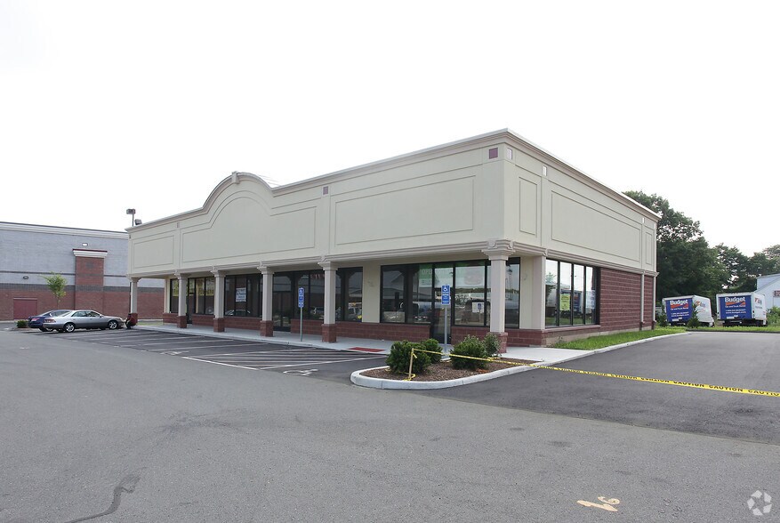 Primary Photo Of 1062-1066 Tolland Tpke, Manchester Freestanding For Lease