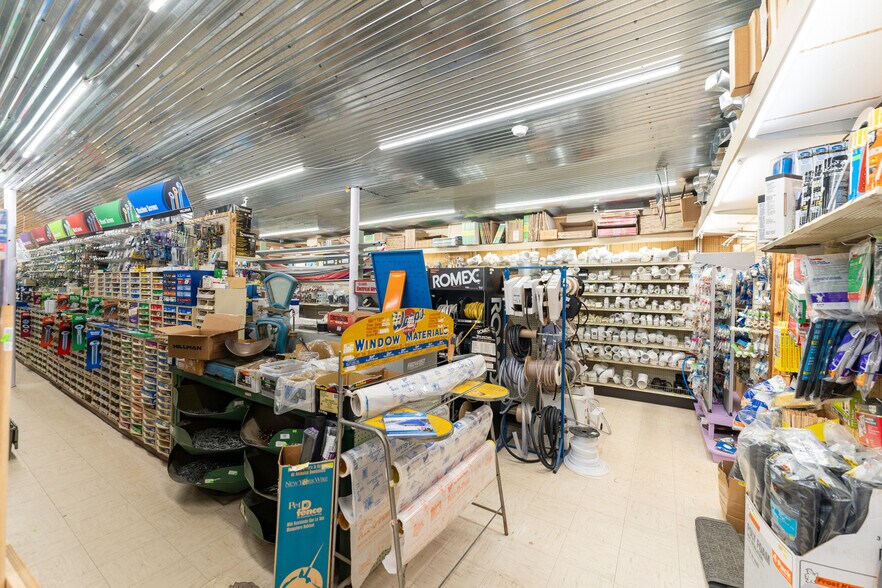 More Photos Of 7861 Mystic Lake Dr, Lake Storefront For Sale