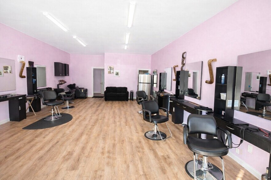 More Photos Of 2485 Lithonia Industrial Blvd, Lithonia Warehouse For Sale