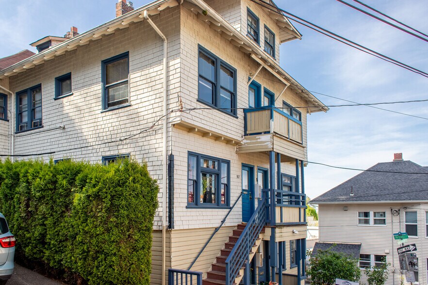 More Photos Of 2308-2326 SW Osage St, Portland Apartments For Sale