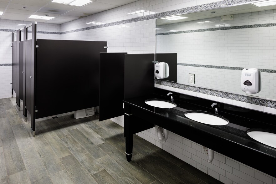 More Photos Of 409 Joyce Kilmer Ave, New Brunswick Loft Creative Space For Lease