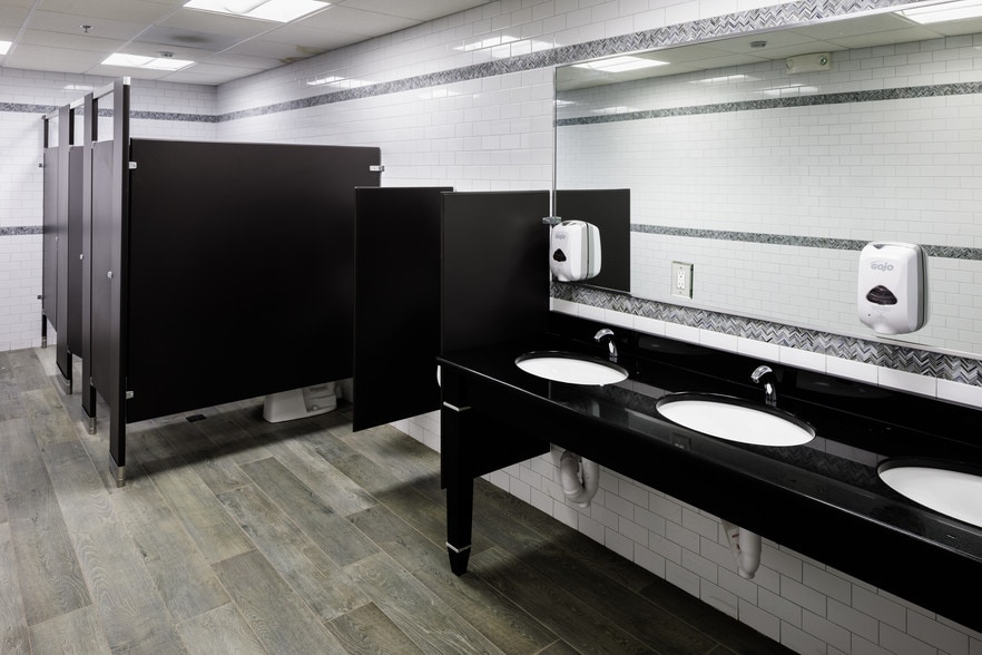 More Photos Of 409 Joyce Kilmer Ave, New Brunswick Loft Creative Space For Lease