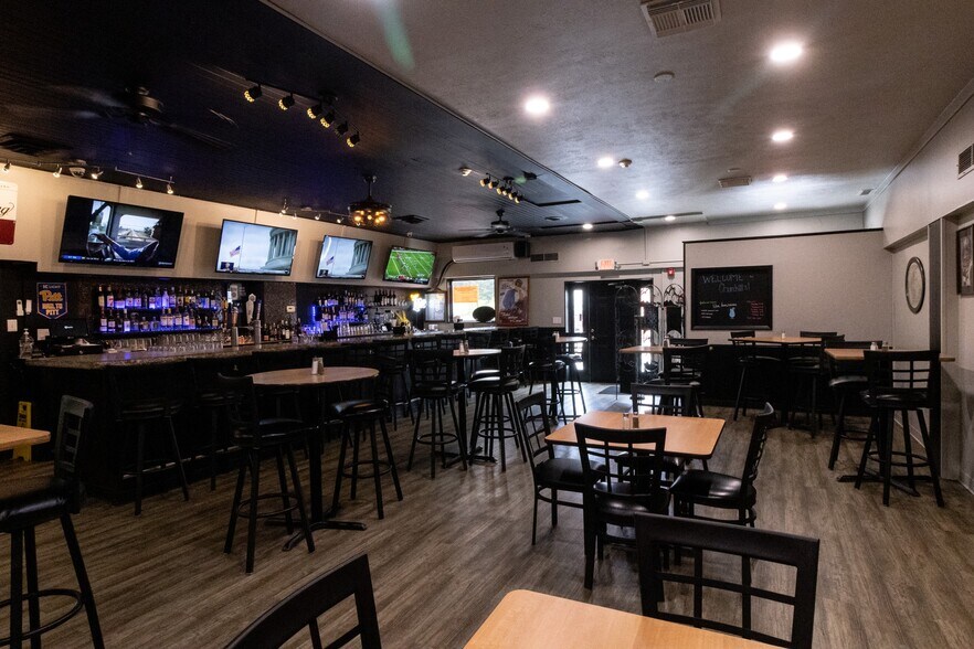 More Photos Of 201 Baughman Ave, Jeannette Restaurant For Sale