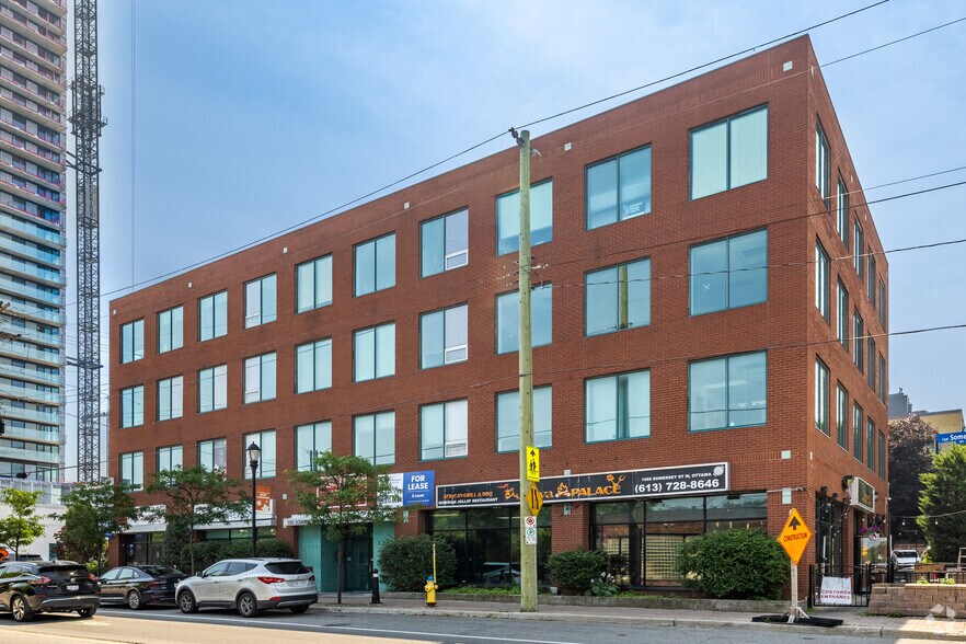 Primary Photo Of 1066 Somerset St W, Ottawa Office For Lease