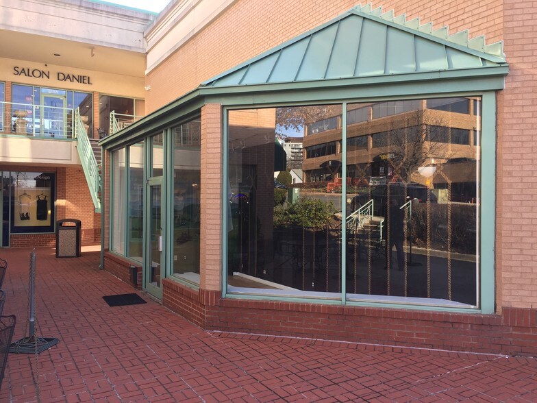 More Photos Of 6830 Old Dominion Dr, McLean General Retail For Lease