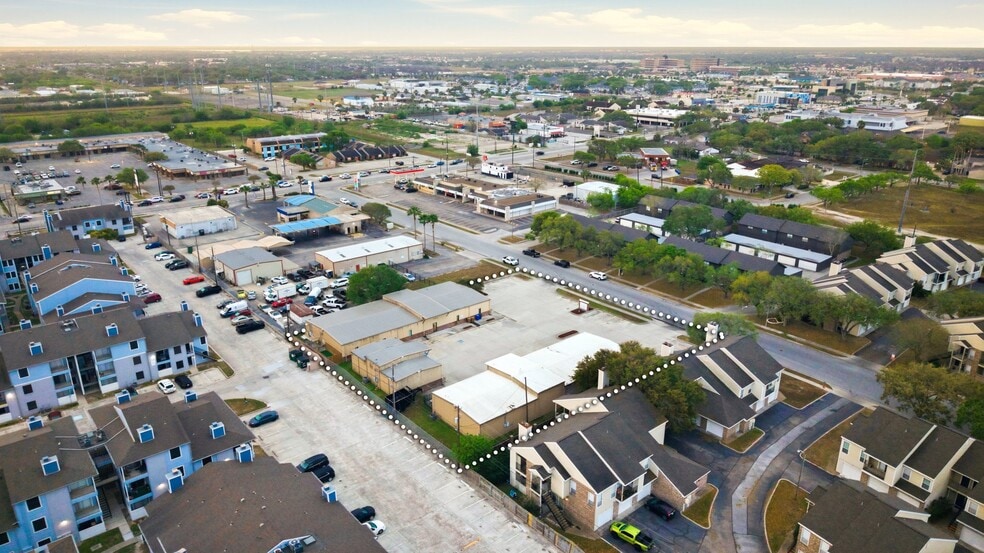 More Photos Of 5502 Burnham Dr, Corpus Christi Loft Creative Space For Lease