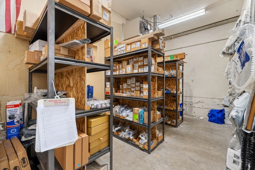 More Photos Of 341 Harris St, Eureka Storefront For Sale