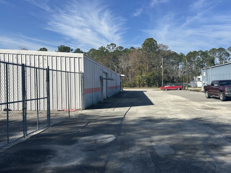 More Photos Of 607 Palm Ave, Palatka Rehabilitation Center For Sale