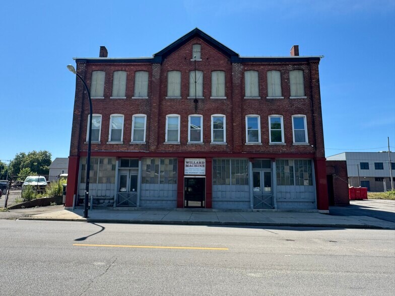 More Photos Of 1583 Niagara St, Buffalo Freestanding For Sale