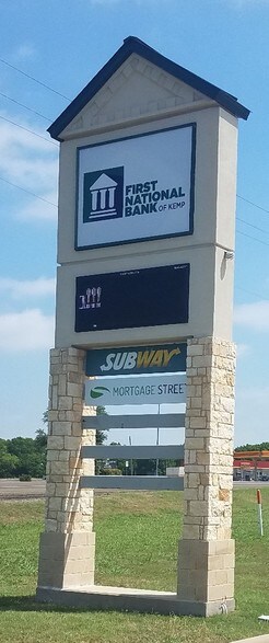 More Photos Of 102 S State Highway 274, Kemp Storefront For Lease