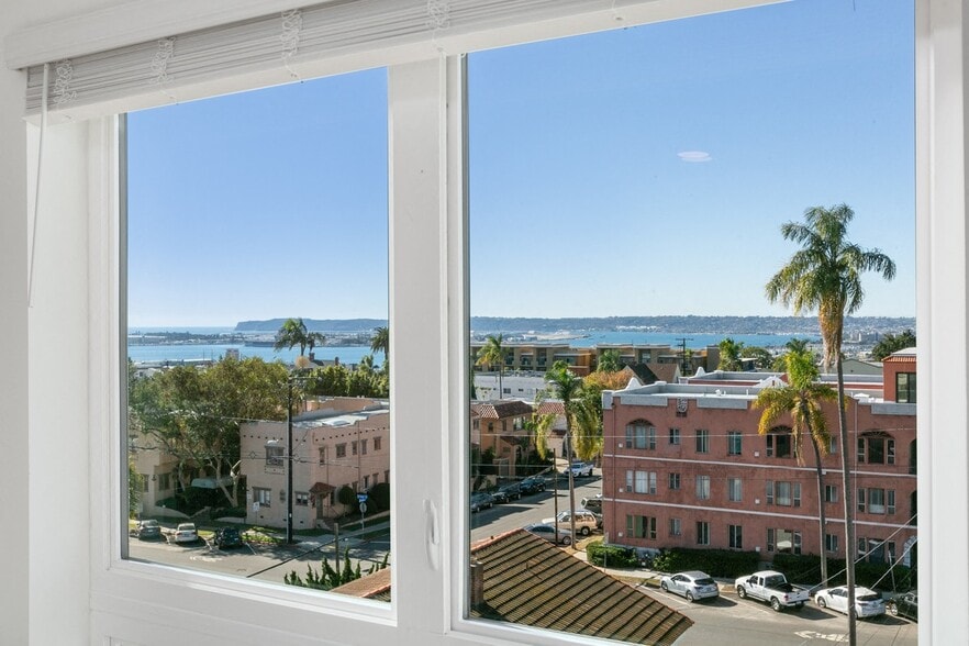 More Photos Of 2426 4th Ave, San Diego Apartments For Lease