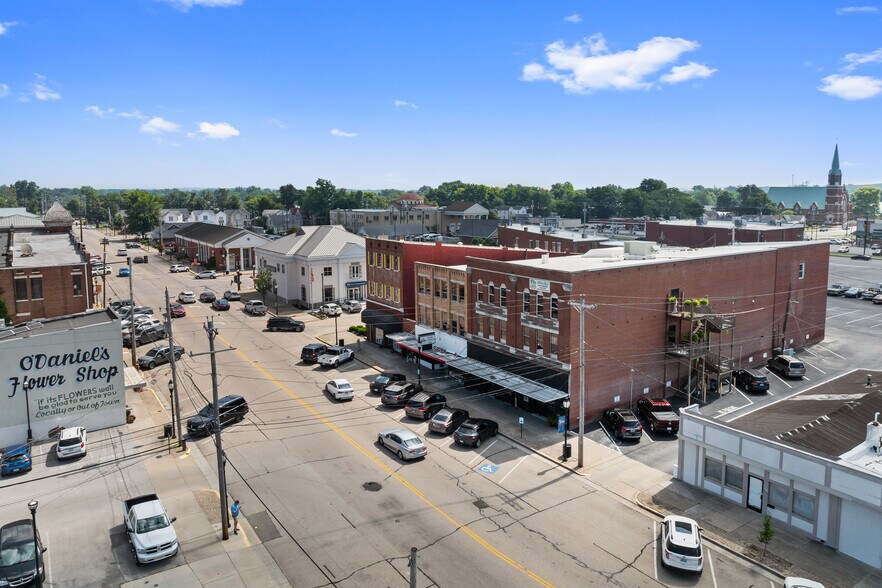 More Photos Of 120 N Elm St, Henderson Storefront Retail Residential For Sale