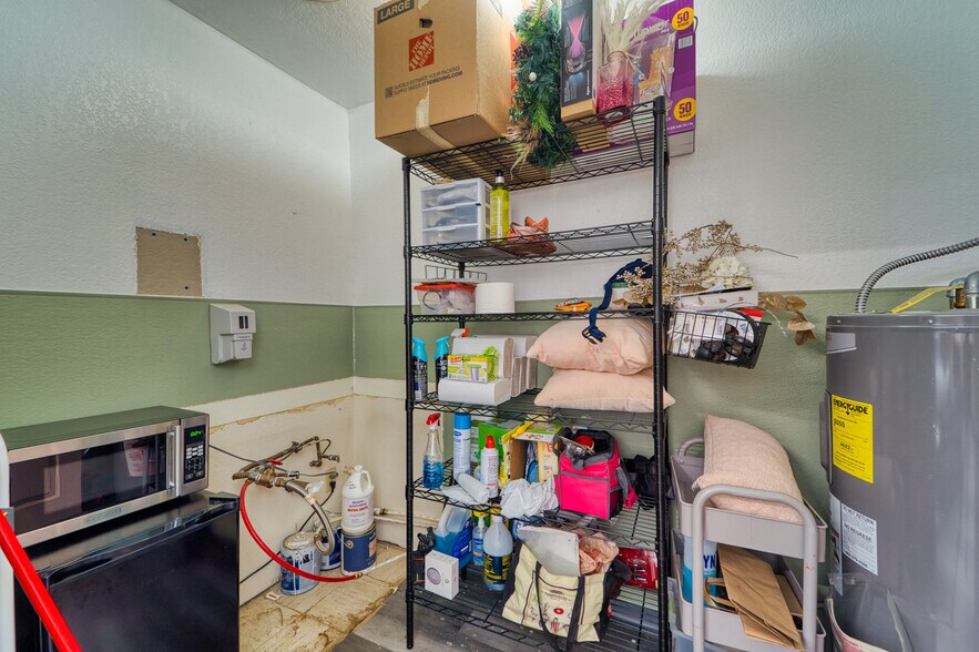 More Photos Of 1547 Starr Dr, Yuba City Office For Sale