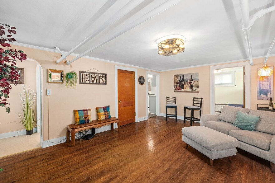 More Photos Of 720 E Lincolnway, Cheyenne Office Residential For Sale