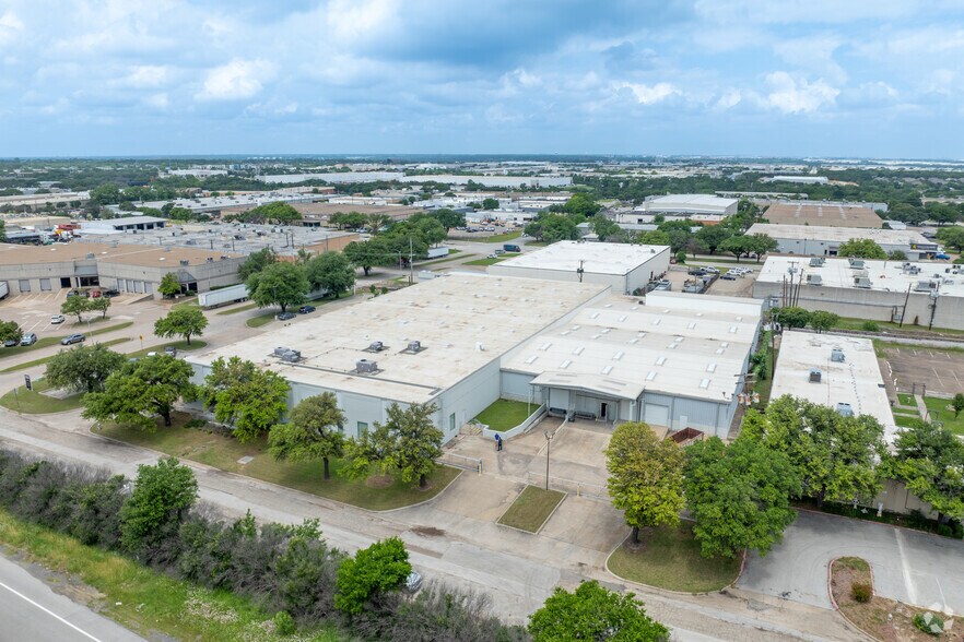 More Photos Of 1101 Avenue G, Arlington Distribution For Lease