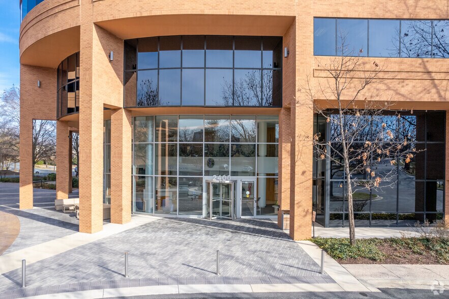 More Photos Of 2400 Research Blvd, Rockville Office For Lease