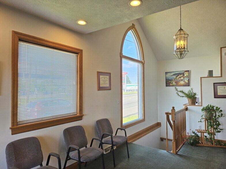 More Photos Of 662 New Castle Rd, Butler Office For Sale