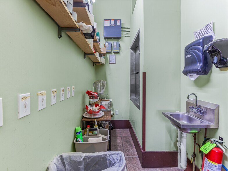 More Photos Of 114 N Lexington Ave, Asheville Restaurant For Sale