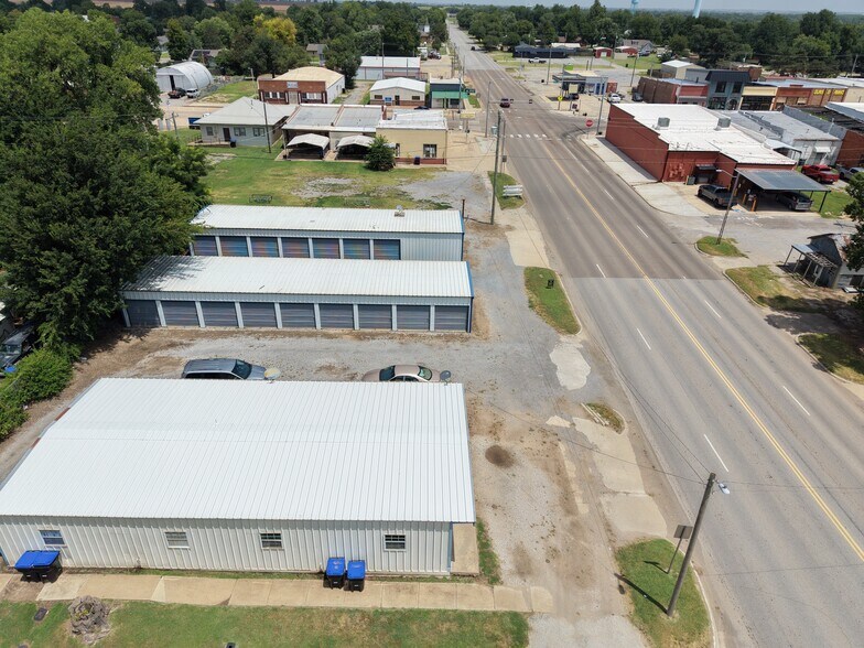 More Photos Of 107 3rd st, Minco Industrial For Sale