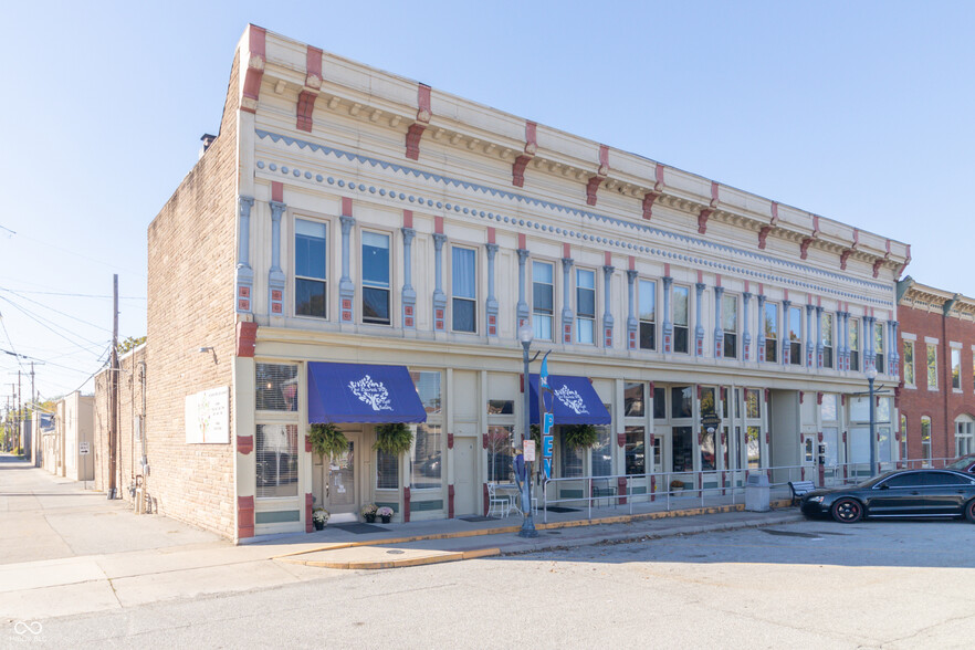 Primary Photo Of 20 N Washington St, Knightstown Flex For Sale