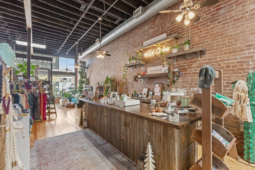 More Photos Of 116-118 N Main St, Sand Springs Storefront Retail Residential For Sale