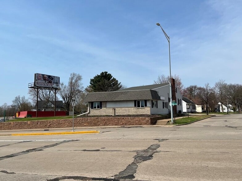 Primary Photo Of 2402 Grand Ave, Wausau Office For Lease