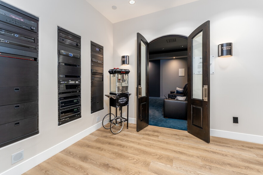 More Photos Of 3184 N Colorado St, Chandler Warehouse For Sale