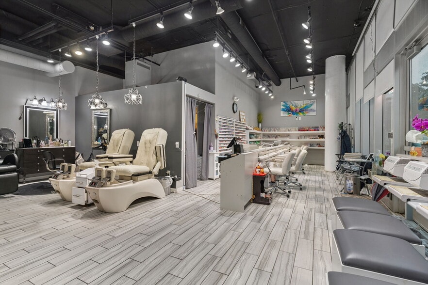 More Photos Of 1024 Washington Ave S, Minneapolis Apartments For Sale