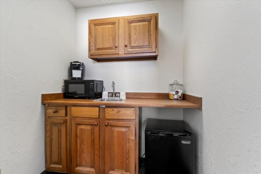 More Photos Of 152 W Burton Ave, Salt Lake City Office For Sale